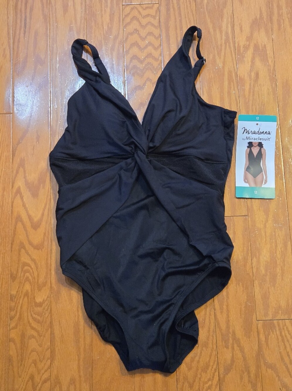 Miraclesuit Black Twist-Front Women’s Skirt Size 12 NWT